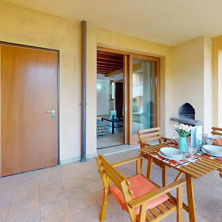 Appartamento Sakura House By Bookinggardalake *