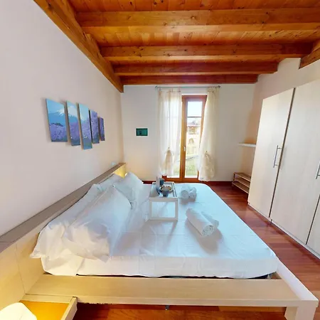 Appartamento Sakura House By Bookinggardalake *