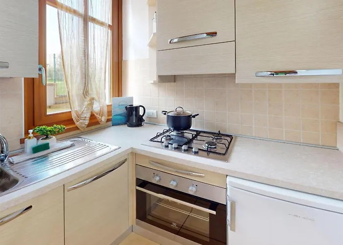 Apartman Sakura House By Bookinggardalake