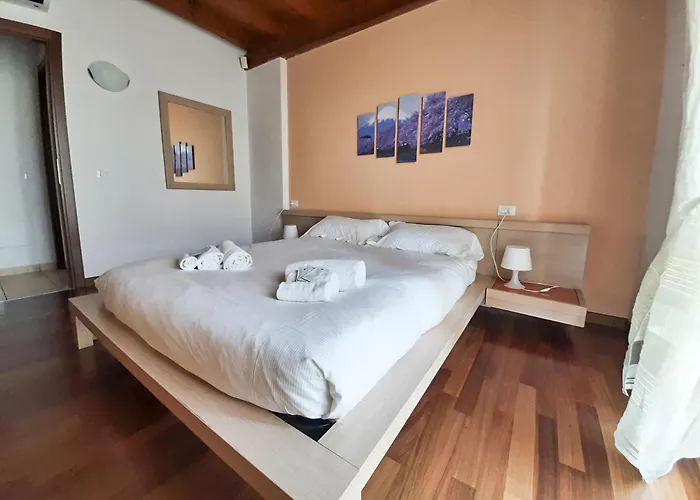Apartman Sakura House By Bookinggardalake