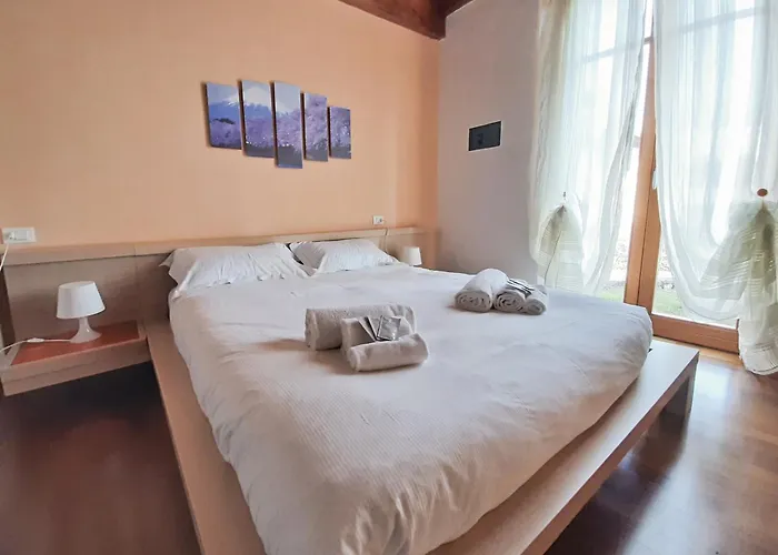 Apartman Sakura House By Bookinggardalake *